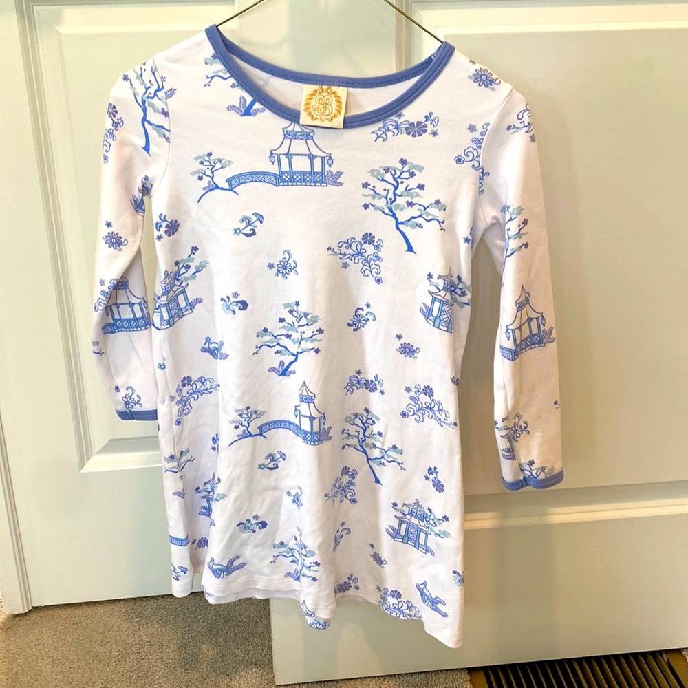 TBBC LONG SLEEVE DRESS SIZE 9